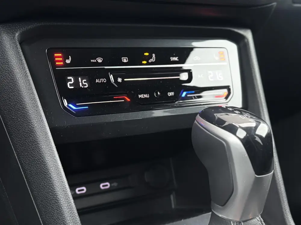 Volkswagen Tiguan 1.5 TSI ACT Highline Business 3X R-Line PA uit 2021, foto 19