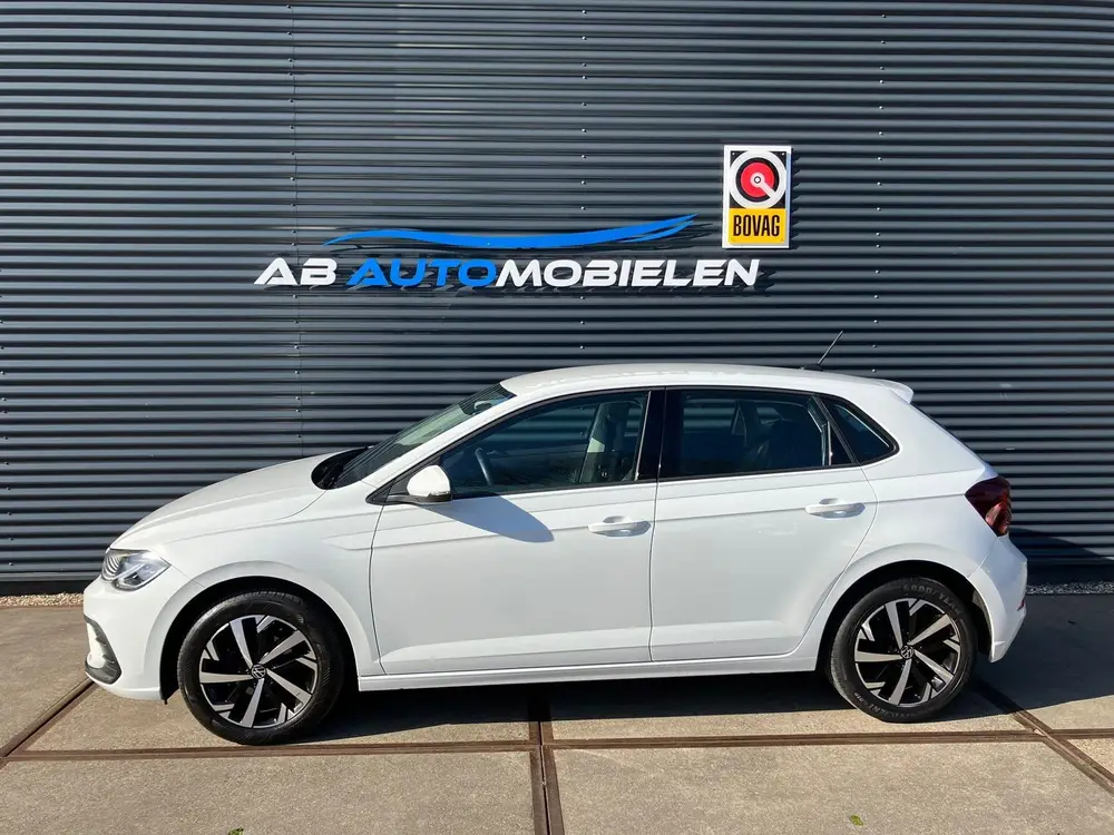 Volkswagen Polo 1.0 TSI Life PDC/ CARPLAY uit 2021, foto 2