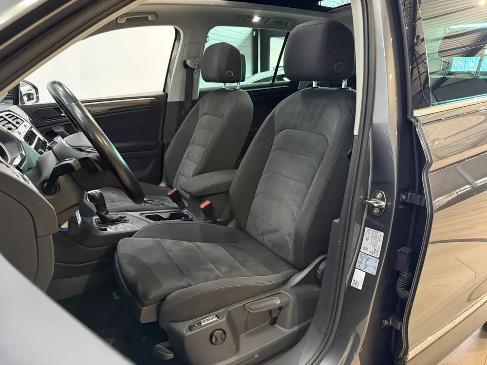 Volkswagen Tiguan 1.5 TSI ACT Comfortline Business Airco ECC uit 2019, foto 15