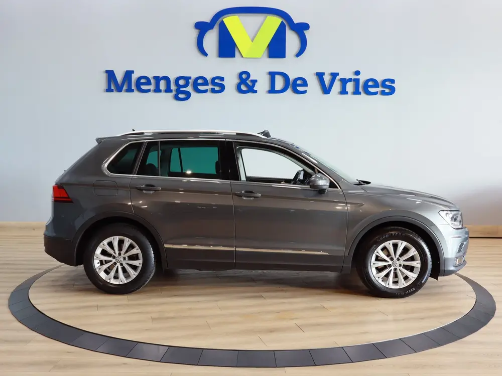 Volkswagen Tiguan 1.5 TSI ACT Comfortline Business Airco ECC uit 2019, foto 3