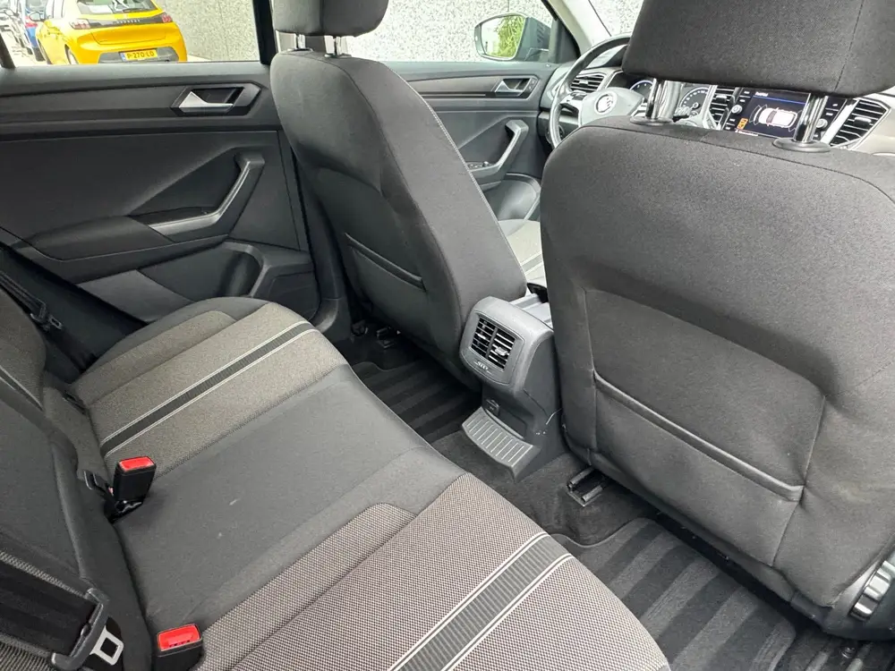 Volkswagen T-Roc R-line Pano trekhaak Pdc led Carplay uit 2019, foto 12