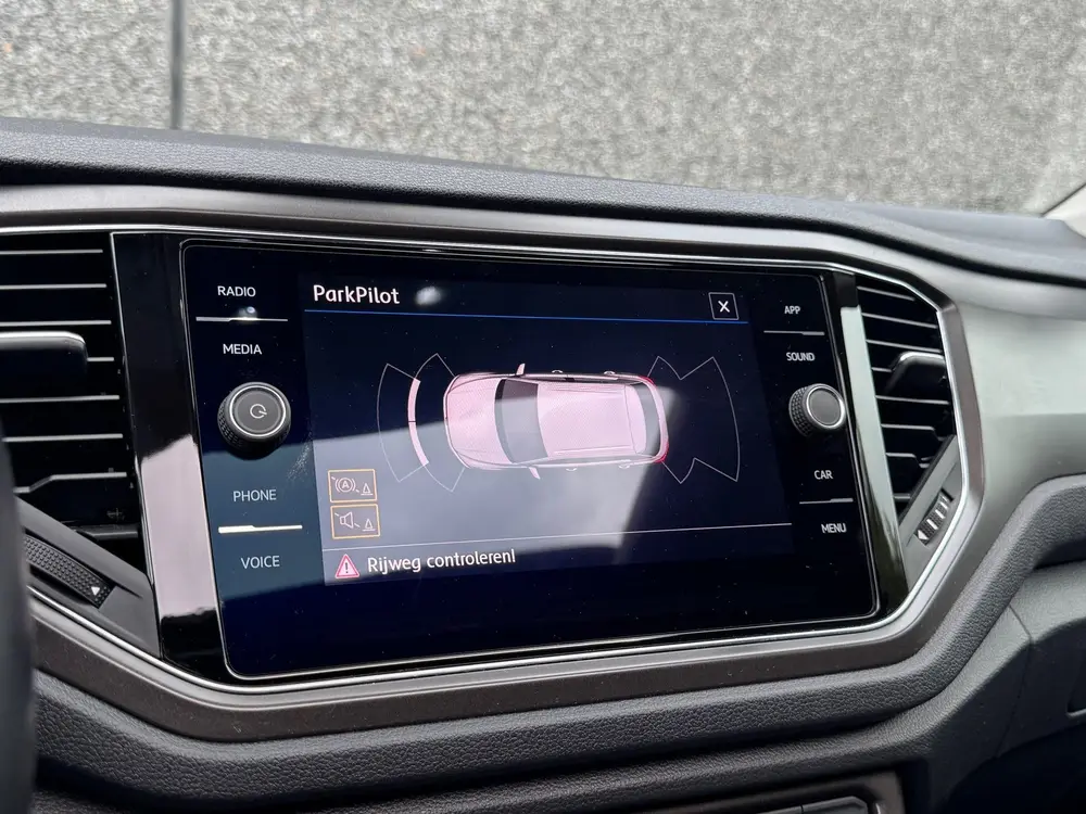 Volkswagen T-Roc R-line Pano trekhaak Pdc led Carplay uit 2019, foto 16