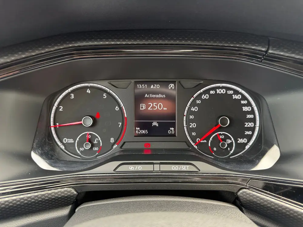 VOLKSWAGEN T-CROSS T-Cross 1.0 TSI 95pk Life (bj 2020) uit 2020, foto 19