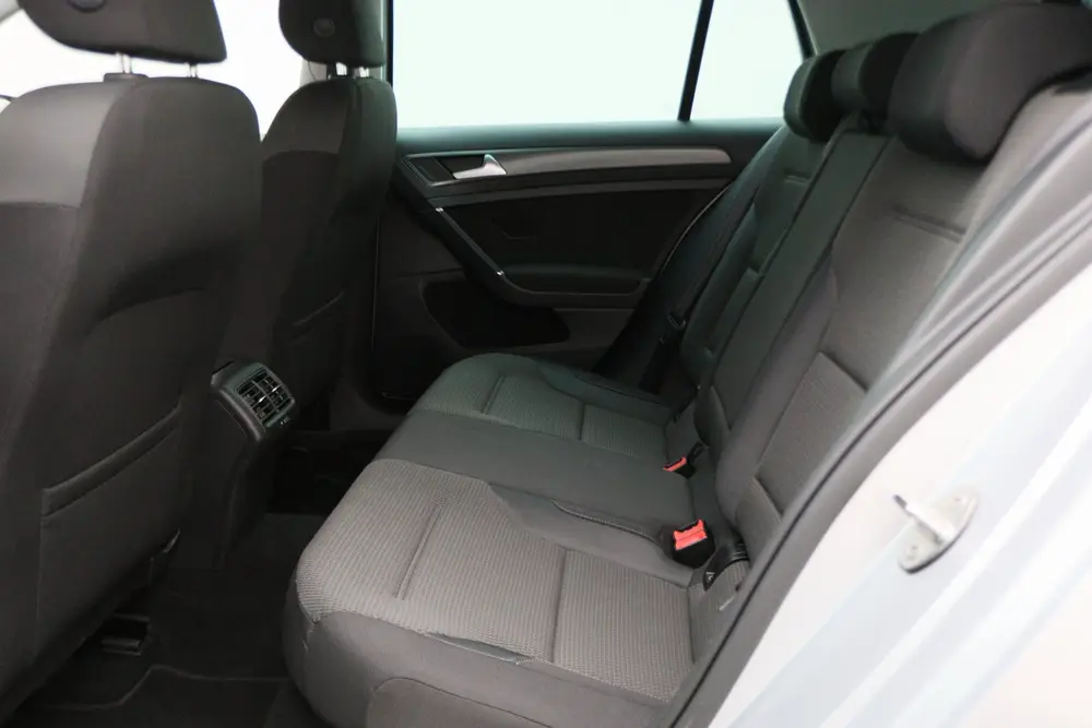 Volkswagen Golf 1.0 TSI DSG Comfortline Climate, ACC, Naviga uit 2019, foto 11