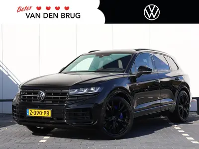 Volkswagen Touareg R 3.0 TSi eHybrid 4-M 462pk DSG | Lederen uit 2024