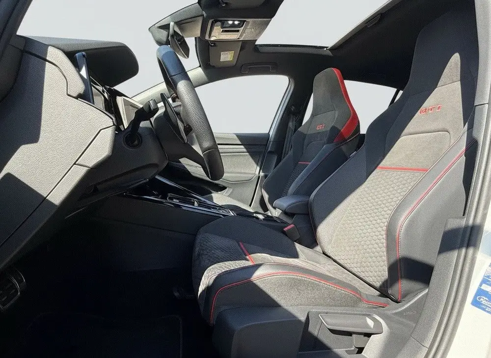 Volkswagen Golf 2.0 TSI GTI Clubsport 300 PK uit 2023, foto 15