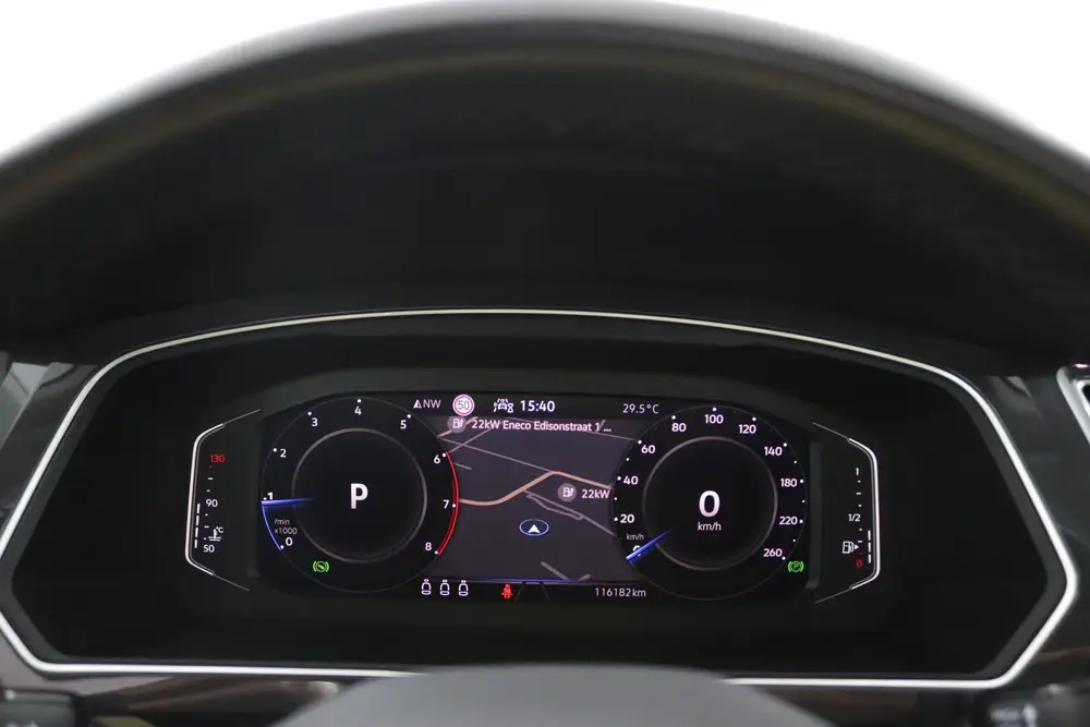 Volkswagen Tiguan 1.5 TSI Life Business Panoramadak! Rijklaa uit 2022, foto 18