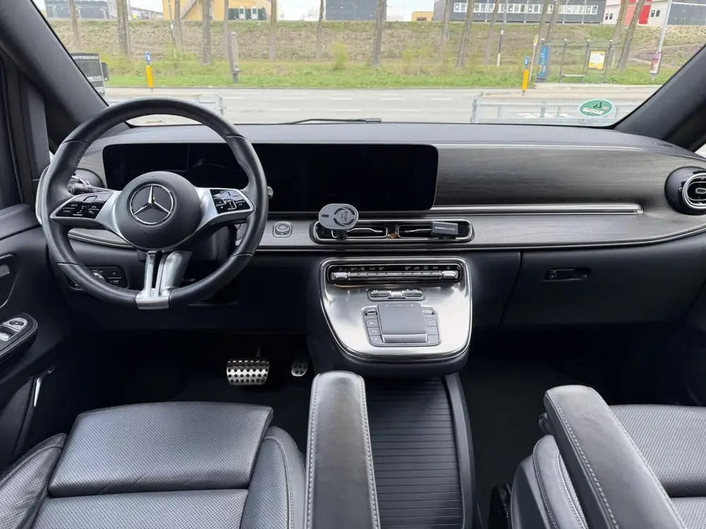 Mercedes-Benz Mercedes V-klasse 300d 4-MATIC Extra Lang Amg Memory Stoelko uit 2024, foto 2