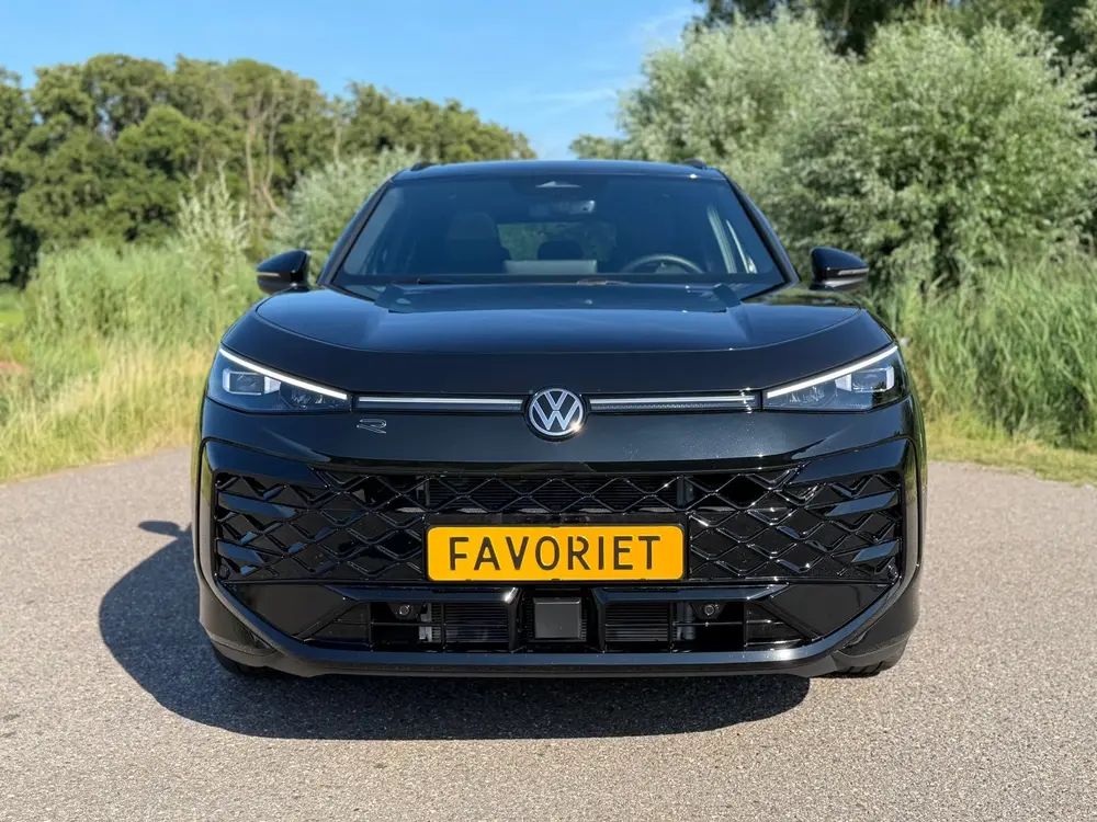 Volkswagen T-Roc 1.5 eTsi R-Line First Edition / BTW Auto / uit 2026, foto 4