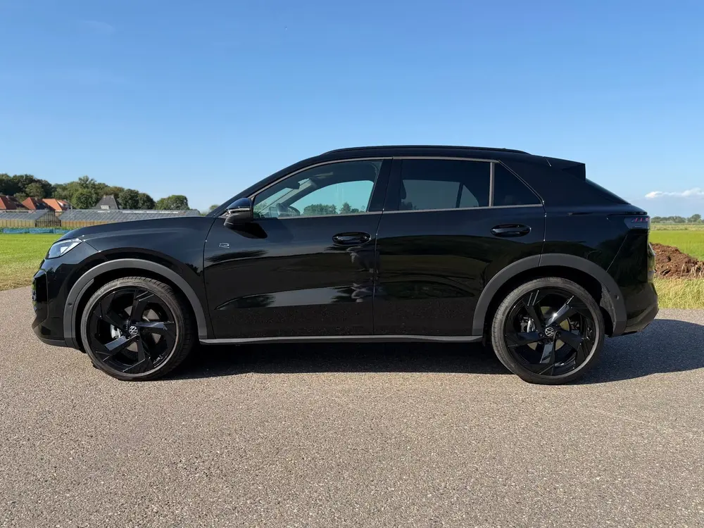 Volkswagen T-Roc 1.5 eTsi R-Line First Edition / BTW Auto / uit 2026, foto 8