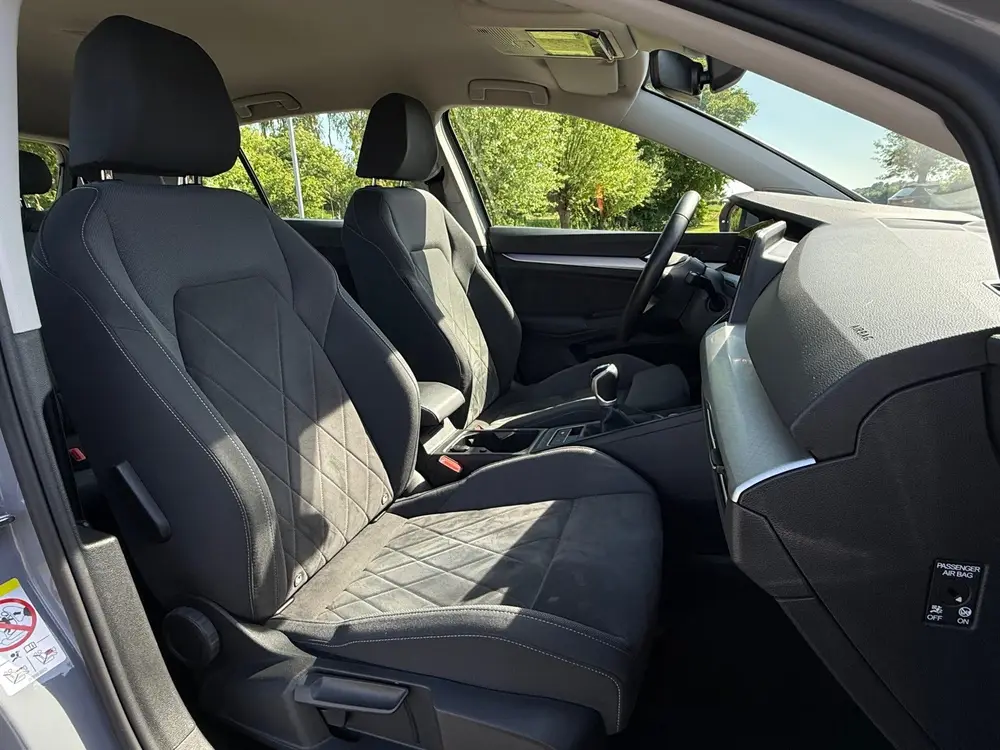 Volkswagen Golf 1.5 TSI Life Business / Virtual Cockpit / 1e uit 2023, foto 10