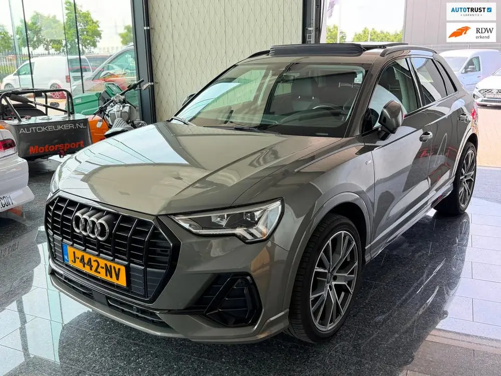 Audi Q3 35 TFSI 150PK S Line Pro Line 2019 Pano / Camera / A uit 2019