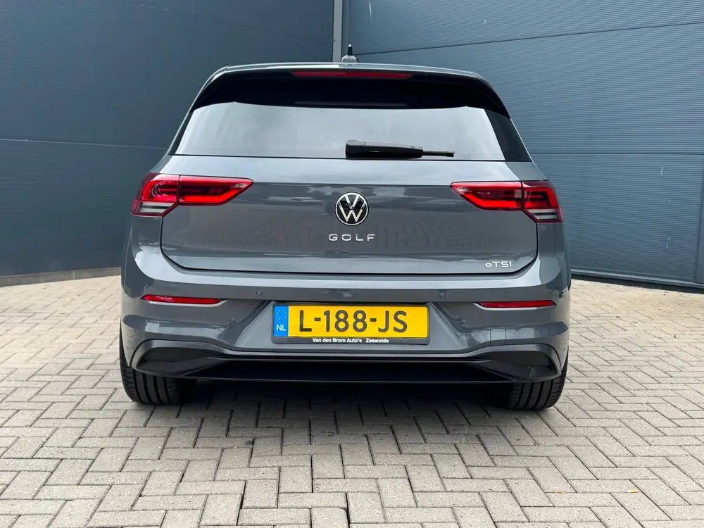 Volkswagen Golf 1.5 eTSI R-Line Pdc / Navi / Carplay / Digid uit 2020, foto 7