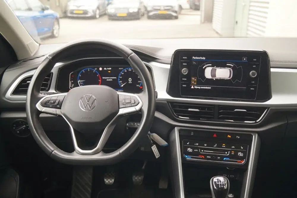 Volkswagen T-Roc 1.5 TSI 150pk Life Business -NAVI-ECC-CAM-L uit 2022, foto 9