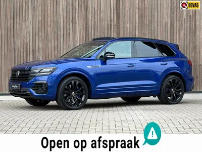 Volkswagen Touareg 3.0 TSi 4MOTION R / Lapiz Blue / Pano / uit 2021