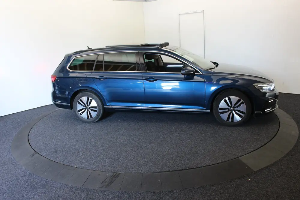 Volkswagen Passat Variant 1.4 TSI PHEV GTE SOH 100% Pano Tre uit 2022, foto 13
