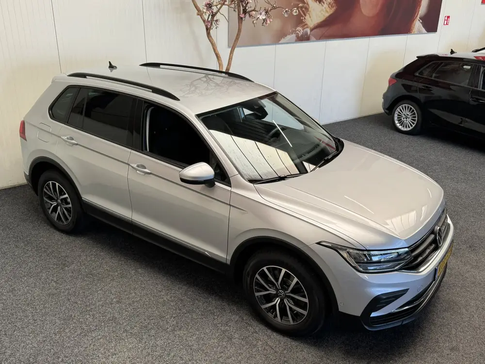 VOLKSWAGEN TIGUAN 1.4 TSI eHYBRID 245 PK DSG NAVIGATIE ADAPT uit 2021, foto 10