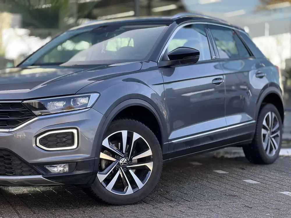 Volkswagen T-Roc 1.5 TSI Sport Business R uit 2020, foto 3