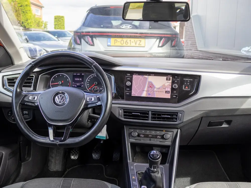 Volkswagen Polo 1.0 TSI Highline ACC 16" PDC V/A uit 2020, foto 2