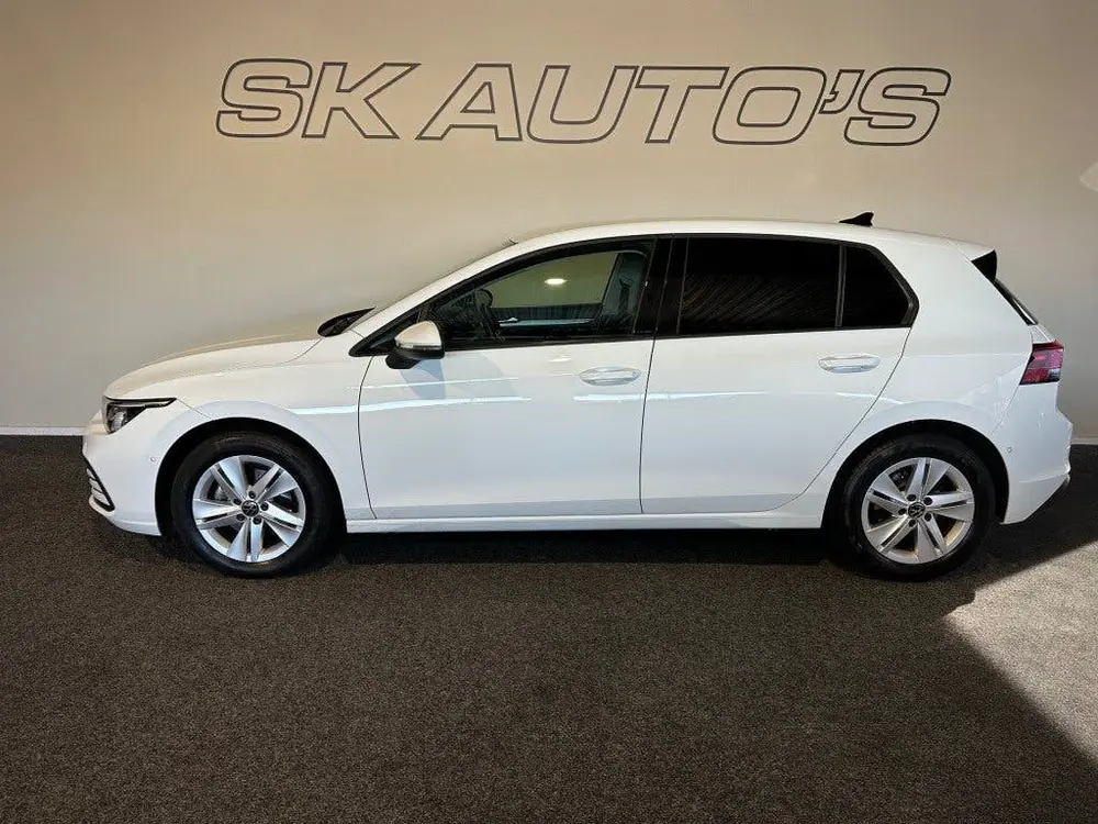 Volkswagen Golf 1.0 ETSI LIFE BNS l NAP l CAMERA l SFEERVERL uit 2021, foto 9
