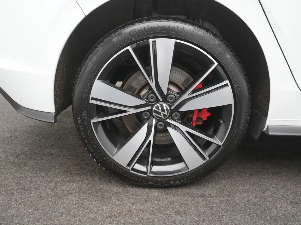 Volkswagen Golf 1.4 eHybrid GTE - RIJKLAARPRIJS - All Season uit 2021, foto 7