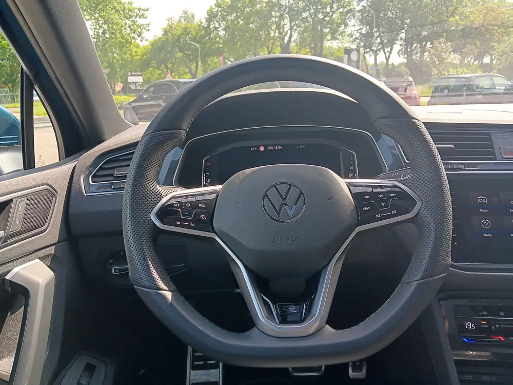Volkswagen Tiguan 1.5 TSI R-Line 3x Business+|PANO|TREKH|ADA uit 2021, foto 19