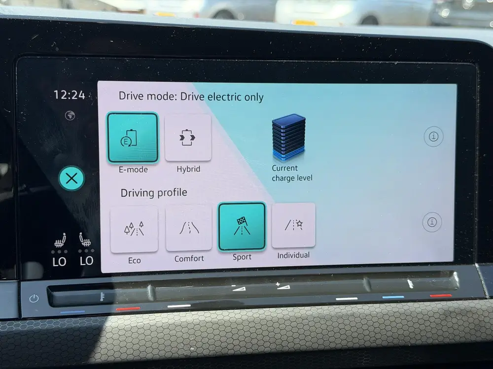 Volkswagen Golf 1.4 eHybrid GTE ACHTERUIT RIJ CAMERA | NAVIG uit 2021, foto 15