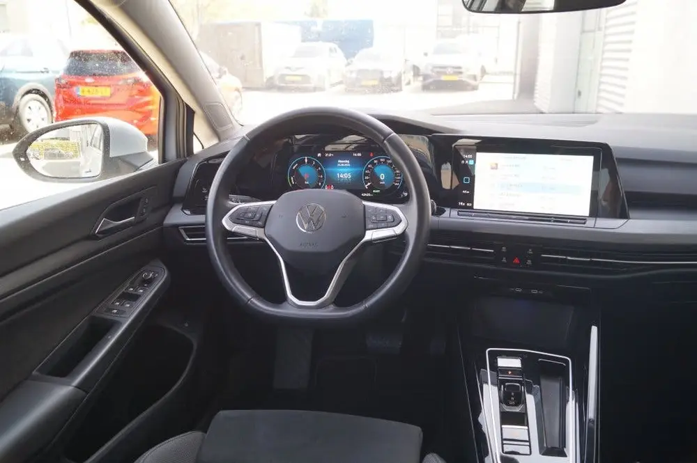Volkswagen Golf 1.4 eHybrid PHEV Style Business -NAVI-ECC-LE uit 2024, foto 11