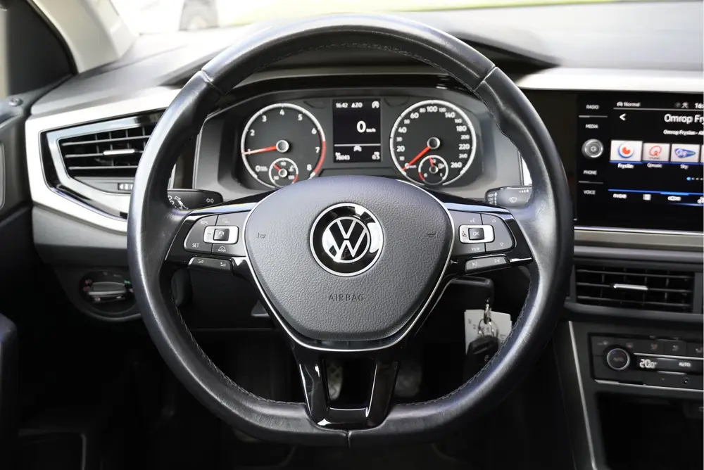 Volkswagen Polo 1.0 TSI 5drs Comfortline Business Executive uit 2021, foto 17