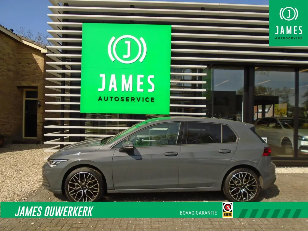 Volkswagen Golf 1.4 eHybrid 18 INCH LM SPORTIEVE WIELEN uit 2024
