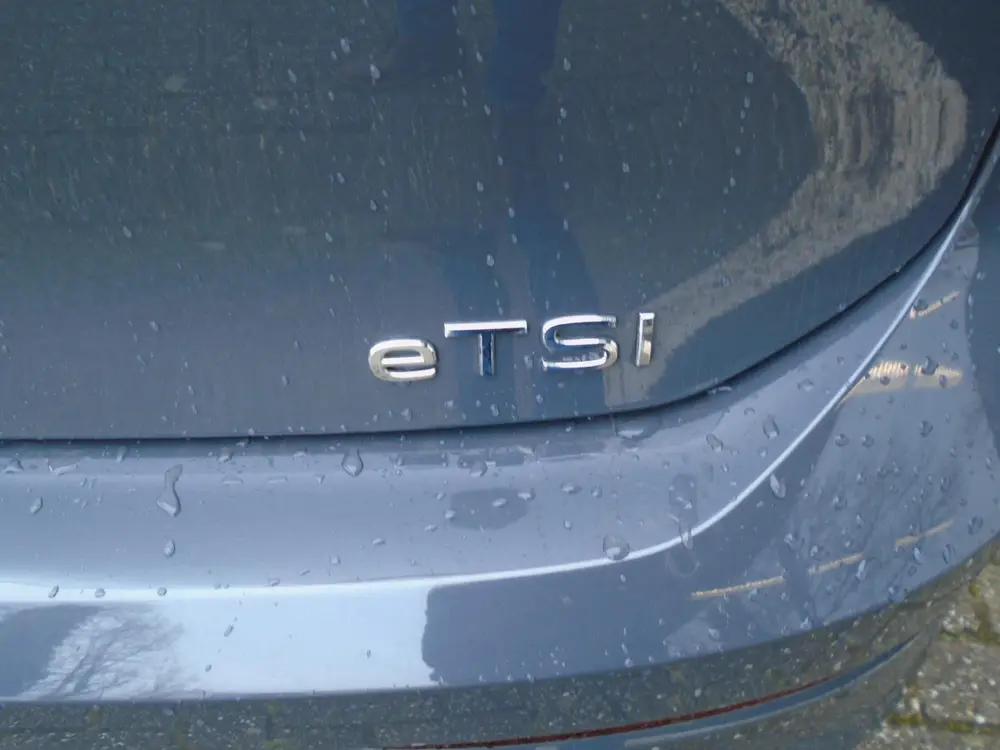 Volkswagen Golf 1.4 eHybrid 18 INCH LM SPORTIEVE WIELEN uit 2024, foto 9