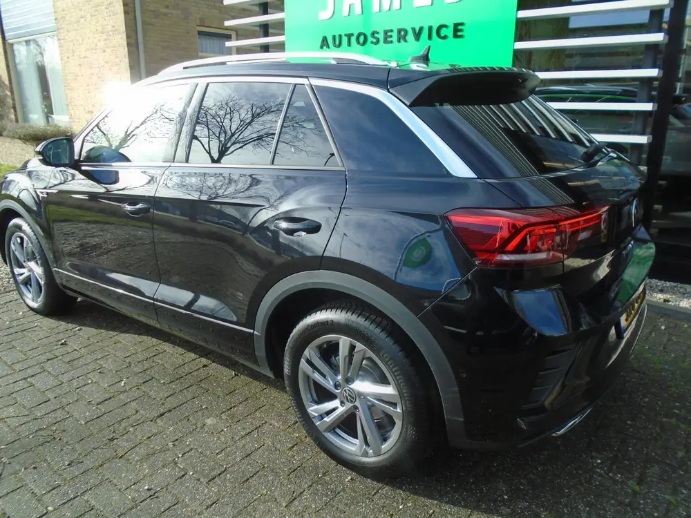 Volkswagen T-Roc 1.5 TSI R-Line Edition Groot navigatiescher uit 2025, foto 10