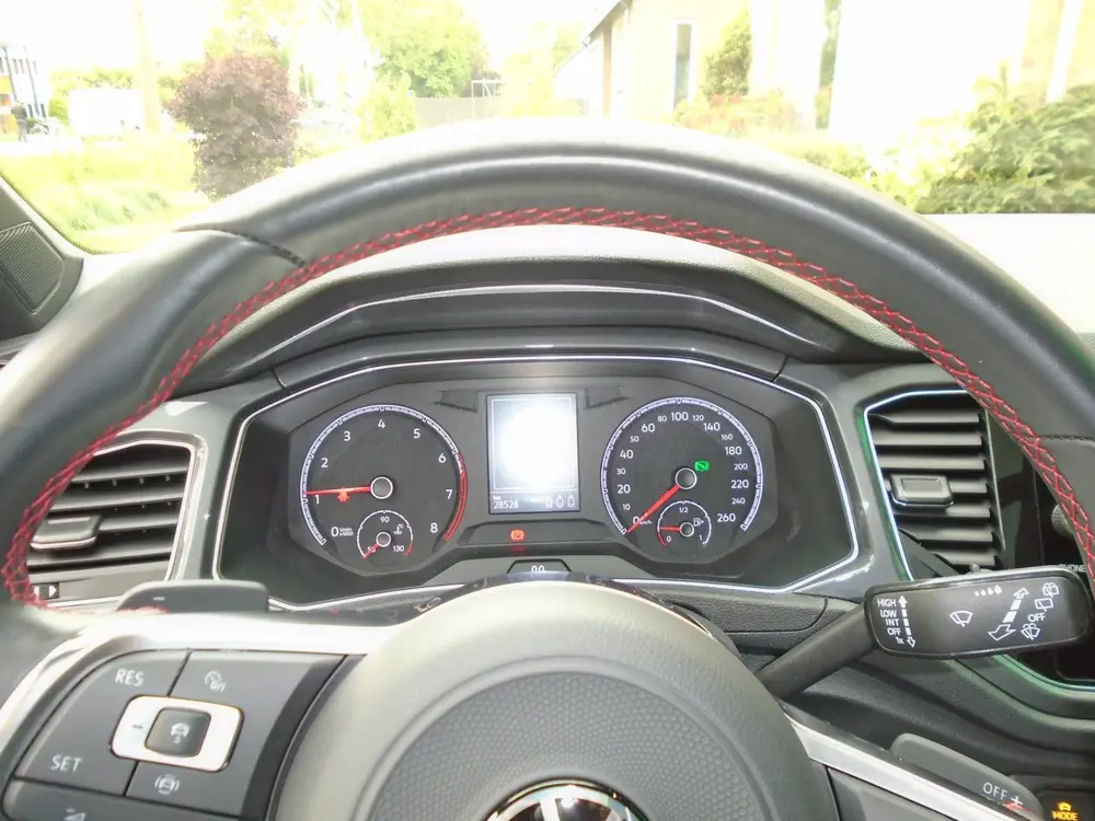 Volkswagen T-Roc 1.5 TSI R-line sky panoramadak uit 2021, foto 11