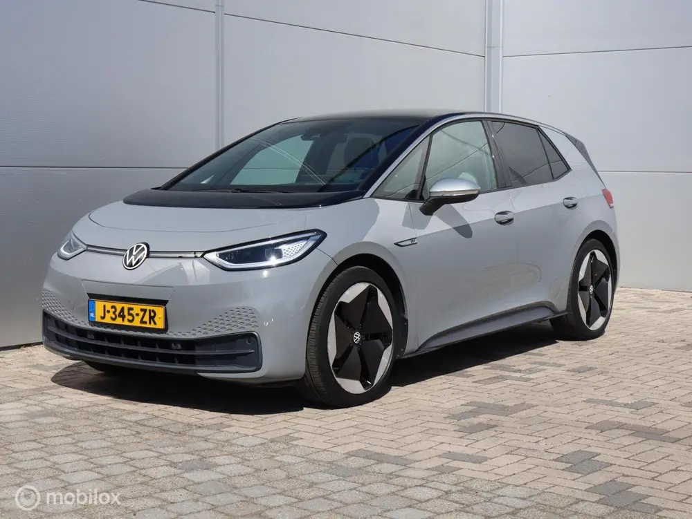 Volkswagen ID.3 First Plus 58 kWh Pano Matrix Camera Massage uit 2020, foto 9
