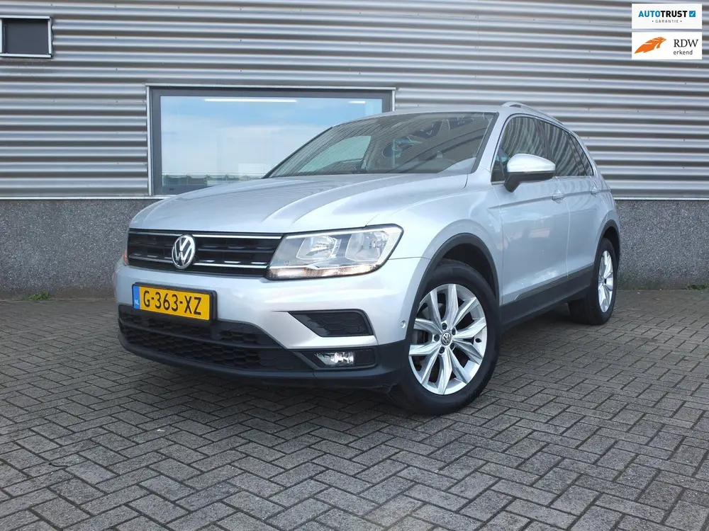 Volkswagen Tiguan 1.5 TSI ACT Comfort line | Automaat | CarP uit 2020