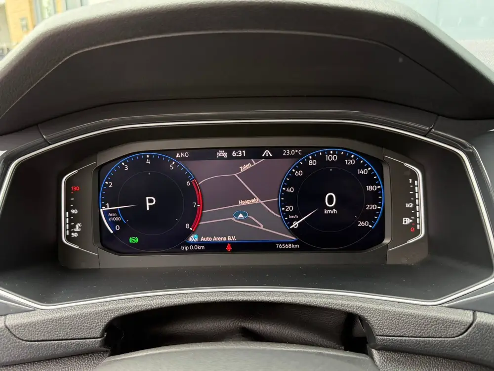 Volkswagen T-Roc 1.5 TSI DSG R-Line Pano Trekhaak Camera DCC uit 2020, foto 11