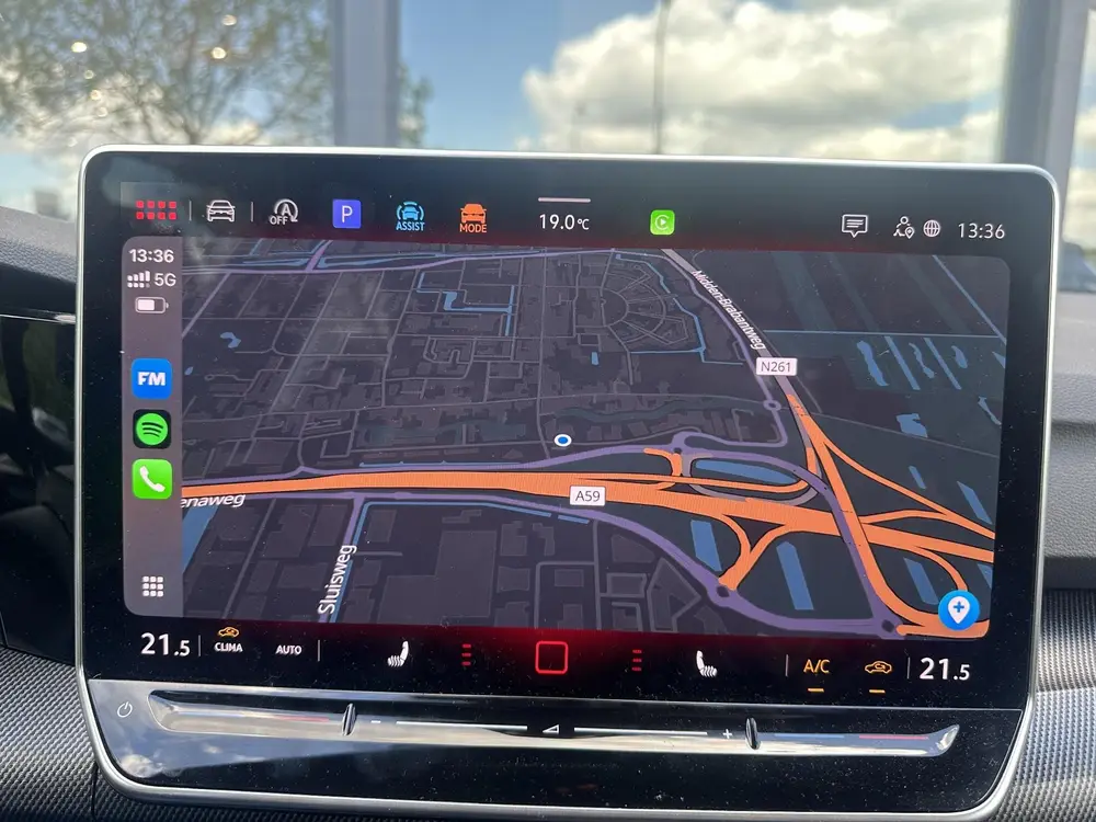 Volkswagen Golf 1.5 eTSI R-Line Edition | Automaat | Navigat uit 2025, foto 11