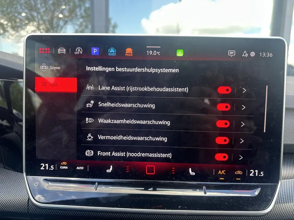 Volkswagen Golf 1.5 eTSI R-Line Edition | Automaat | Navigat uit 2025, foto 8