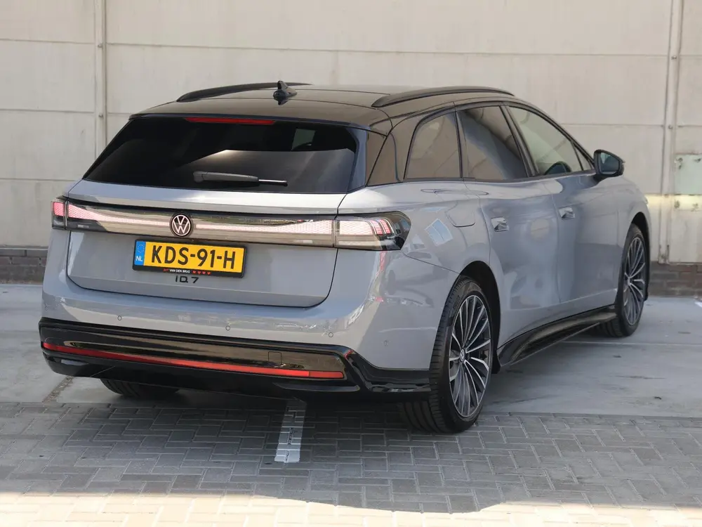 Volkswagen ID.7 Tourer Pro Limited Edition 77 kWh accu 286 P uit 2026, foto 5