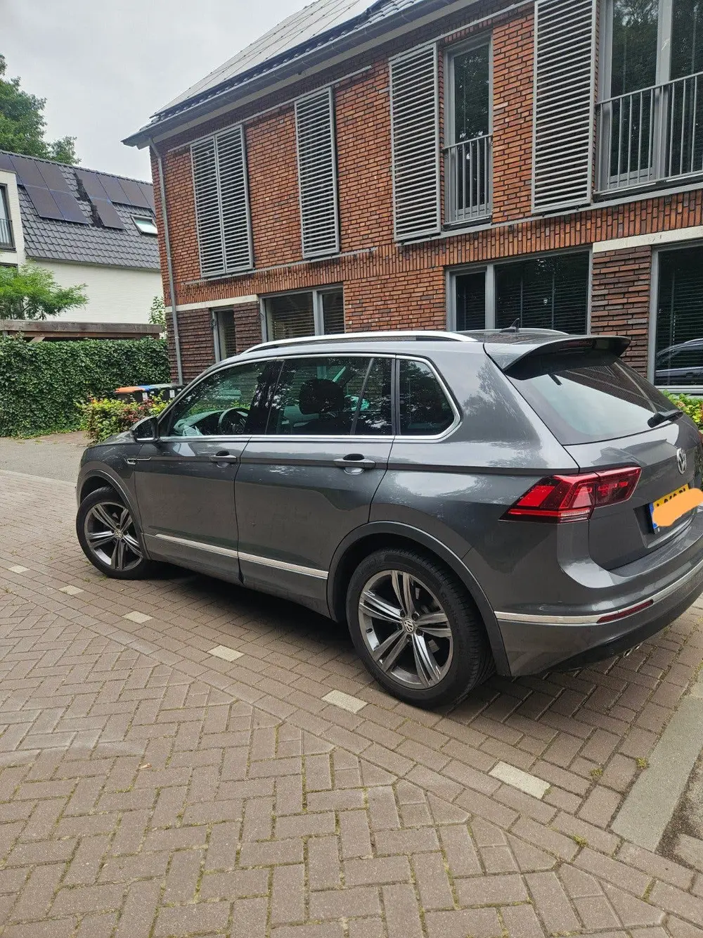 Volkswagen Tiguan R-Line 1.5 TSI Highline Business Automaat uit 2020, foto 4