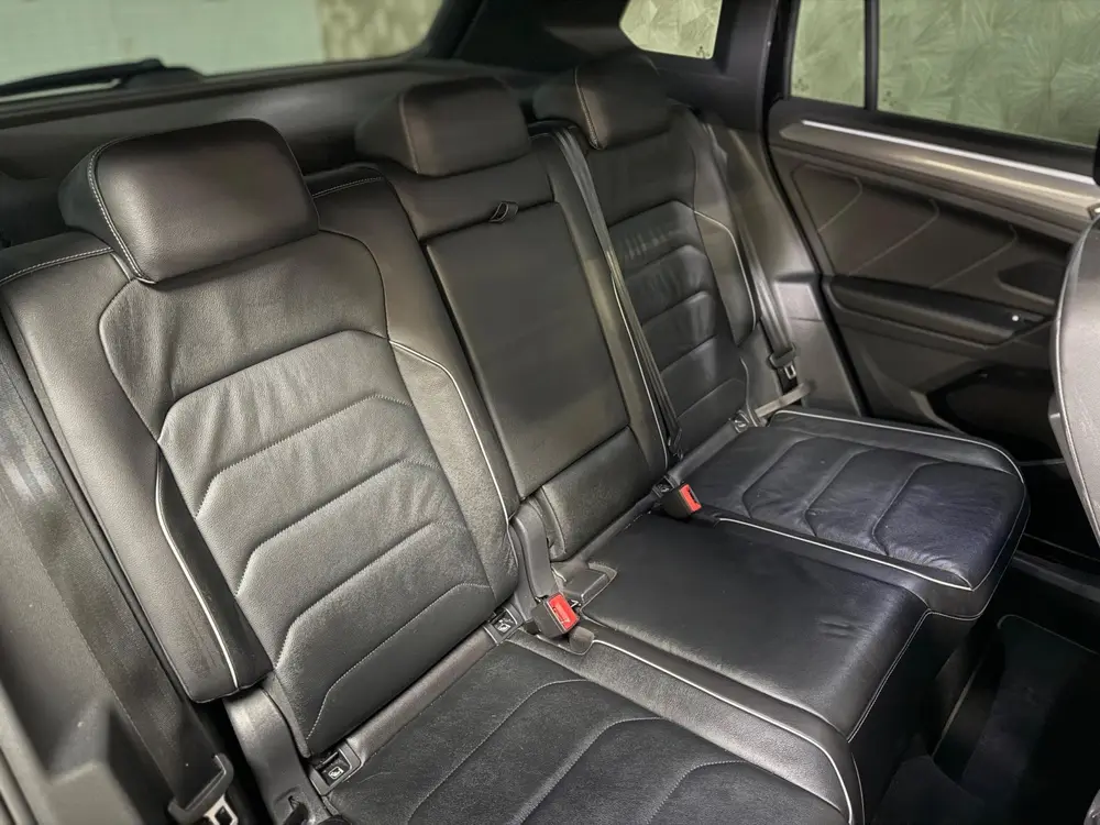 Volkswagen Tiguan 2.0 TSI 4Motion Highline Business R | Pano uit 2020, foto 17