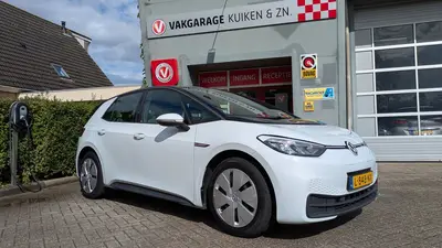 Volkswagen ID.3 Life 58 kWh | Keyless | Stuur/stoel verwarmi uit 2021