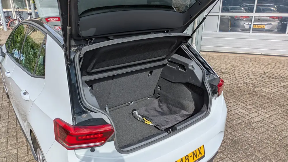 Volkswagen ID.3 Life 58 kWh | Keyless | Stuur/stoel verwarmi uit 2021, foto 9