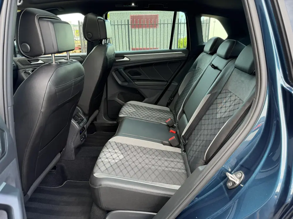 Volkswagen Tiguan 1.4 TSI eHybrid R-Line PANO | 360 CAMERA | uit 2022, foto 14