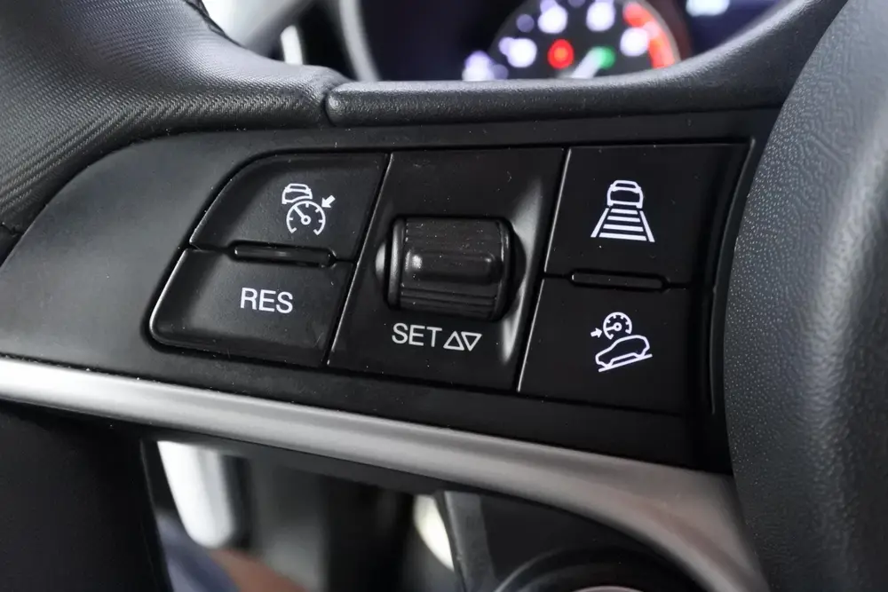Alfa Romeo Stelvio 2.0T 280pk Q4 AWD Black-Tech uit 2019, foto 19
