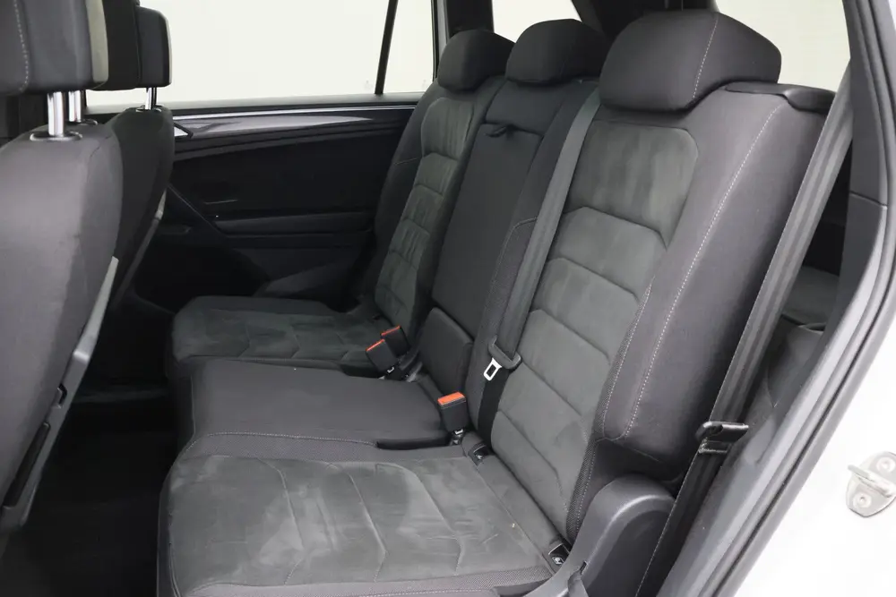 Volkswagen Tiguan Allspace 1.5 TSI DSG Highline Business R-L uit 2021, foto 15