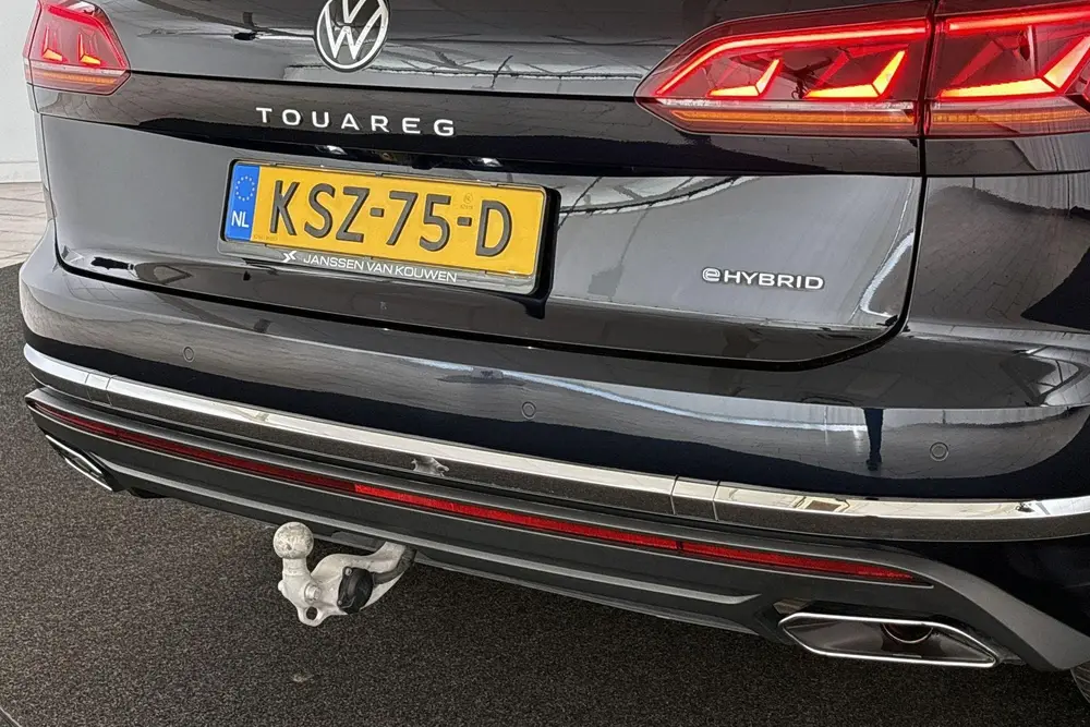 Volkswagen Touareg 3.0 TSi eHybrid 4MOTION Luchtvering Panor uit 2022, foto 12