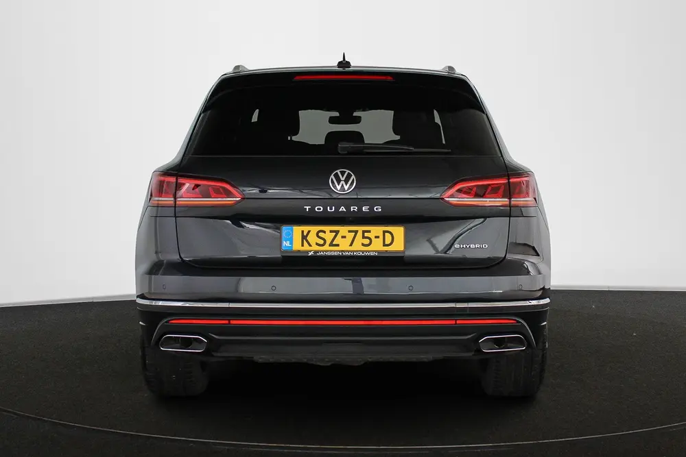 Volkswagen Touareg 3.0 TSi eHybrid 4MOTION Luchtvering Panor uit 2022, foto 17