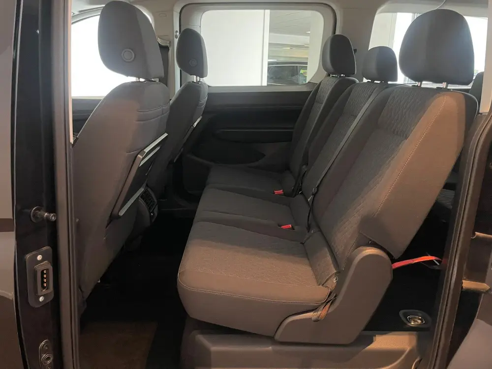 Volkswagen Caddy Maxi 1.5 TSI Life uit 2025, foto 17