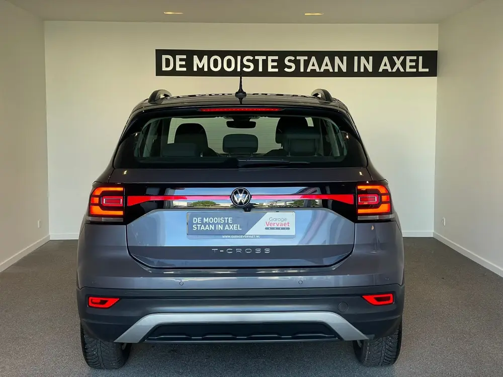 Volkswagen T-Cross 1.0 TSI Life Edition uit 2024, foto 13